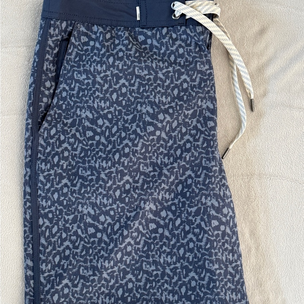 Vuori Cruise Boardshorts - 32
